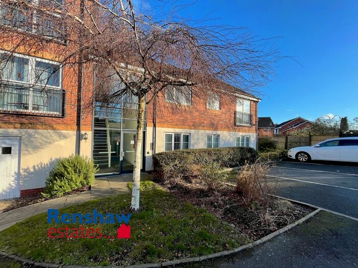 2 Bedroom Flat To Rent In Great Northern Close, Ilkeston, Derbyshire, DE7