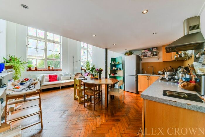 2 Bedroom Flat To Rent In Grenier Apartments, Gervase Street, Old Kent Road, SE15