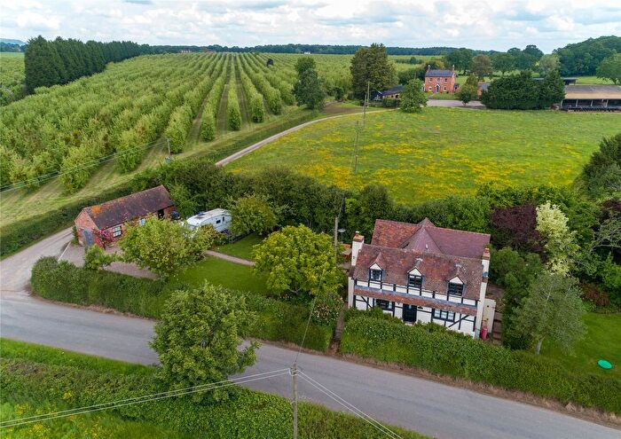 4 Bedroom Detached House For Sale In Worcester, Worcestershire, WR6