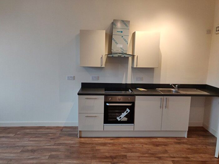 1 Bedroom Flat To Rent In Rockingham Road, Kettering, NN16