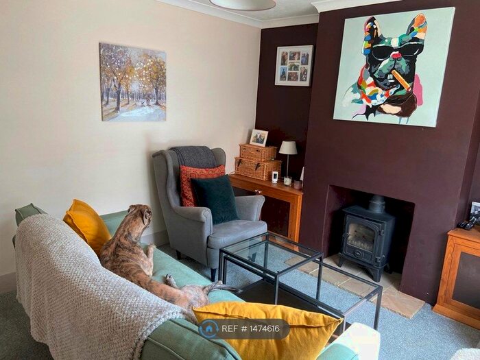 2 Bedroom Terraced House To Rent In Meadow Road, Southborough, Tunbridge Wells, TN4