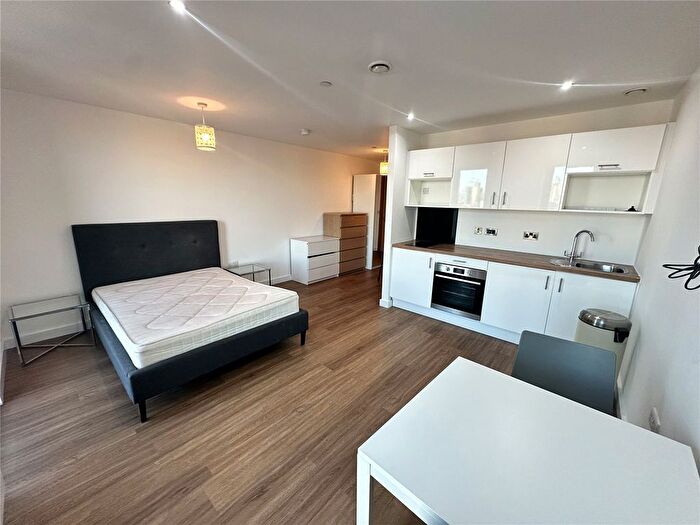 Studio To Rent In Michigan Ave, Media City Uk, Salford, M50