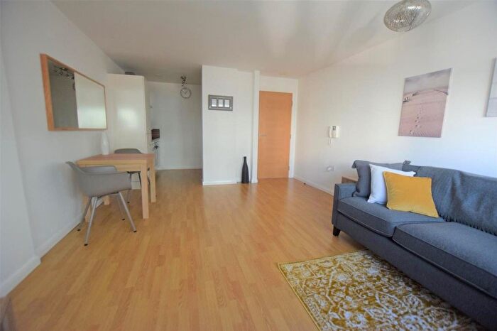 2 Bedroom Flat For Sale In Mann Island, Liverpool, Merseyside, Ea, Uk, L3