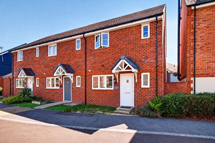 3 Bedroom End Of Terrace House For Sale In Eagle Way, Bracknell, RG12