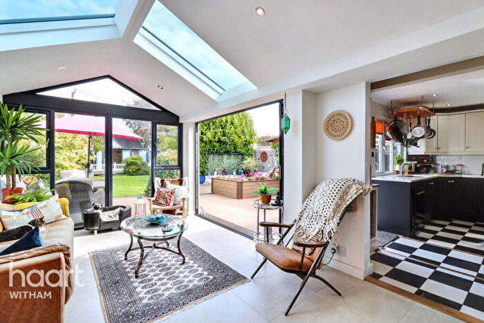 3 Bedroom Bungalow For Sale In New Lane, Feering, CO5