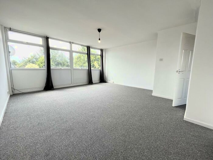 2 Bedroom Maisonette To Rent In Storrington Way, Werrington, Peterborough, PE4