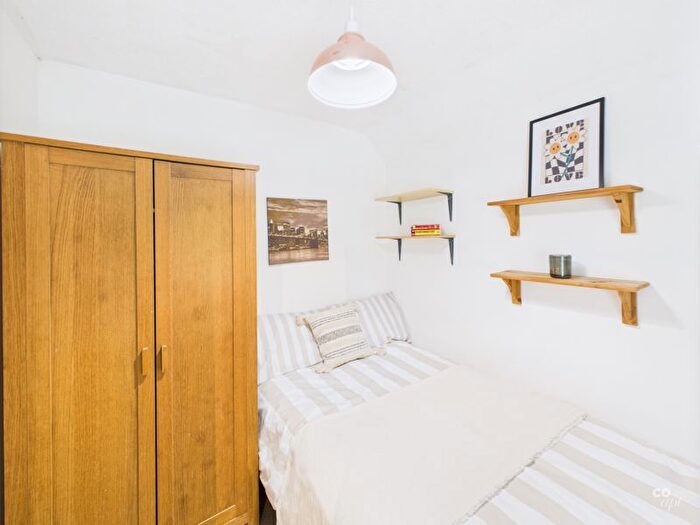 1 Bedroom Semi-Detached House To Rent In The Avenue, Brighton, BN2