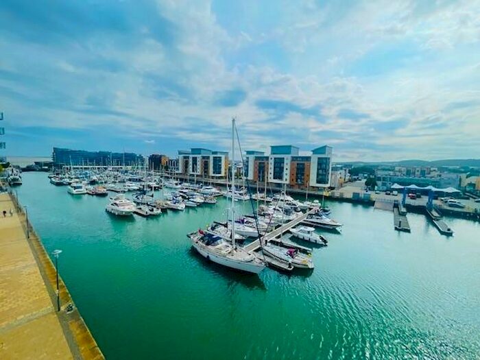 3 Bedroom Apartment To Rent In Estuary House, Portishead, BS20