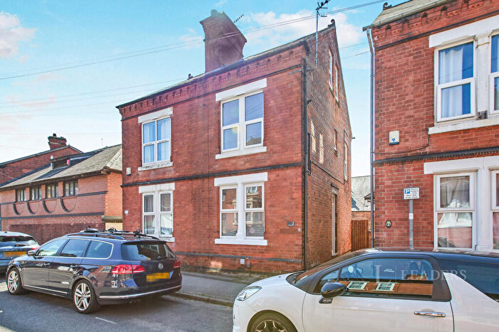 4 Bedroom Semi-Detached House To Rent In Daybrook Street, NG5