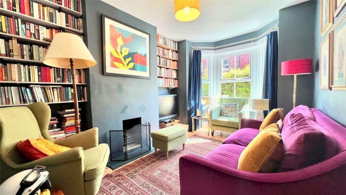 3 Bedroom Terraced House To Rent In Elgar Road, Reading, Berkshire, RG2