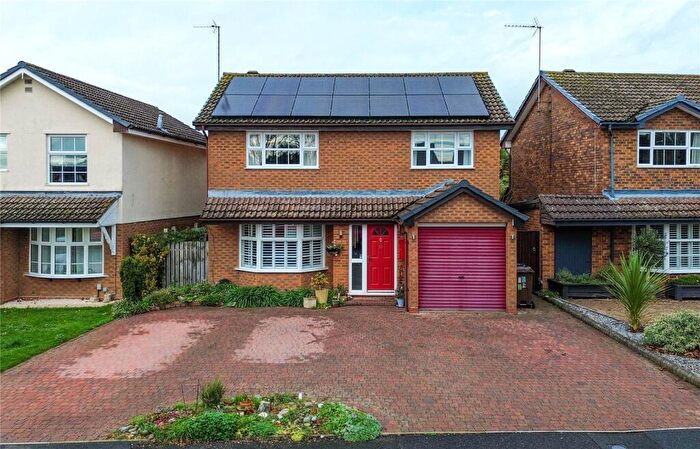 4 Bedroom Detached House For Sale In Comet Way, Woodley, Reading, Berkshire, RG5
