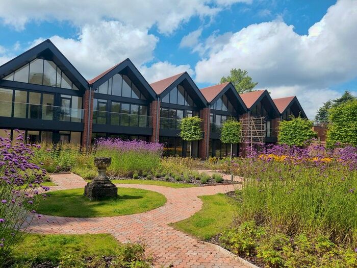 1 Bedroom Flat For Sale In Lovekin Gate, Blossomfield Road, Solihull, B91