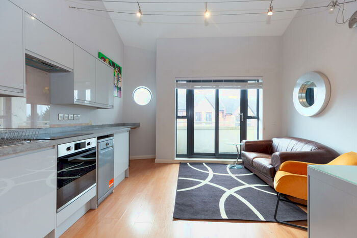 1 Bedroom Apartment To Rent In London Road, Headington, OX3