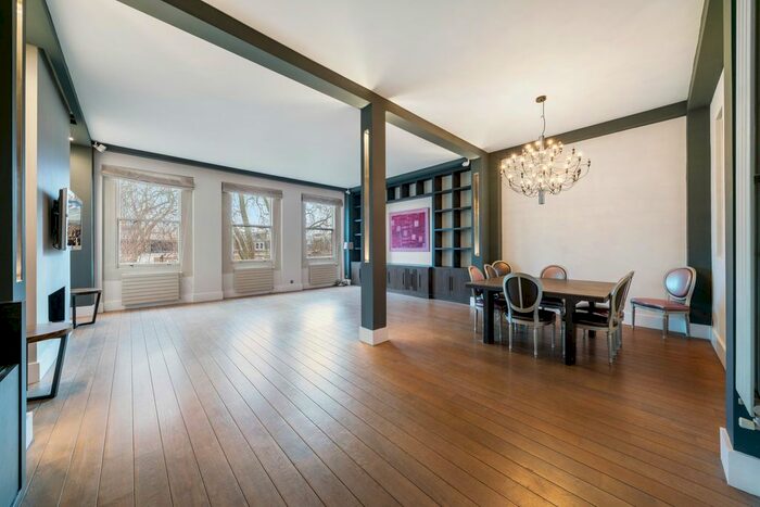 3 Bedroom Flat To Rent In Harrington Gardens, South Kensington, SW7