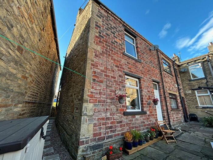 1 Bedroom Terraced House For Sale In Croft Street, Wibsey, Bradford, BD6