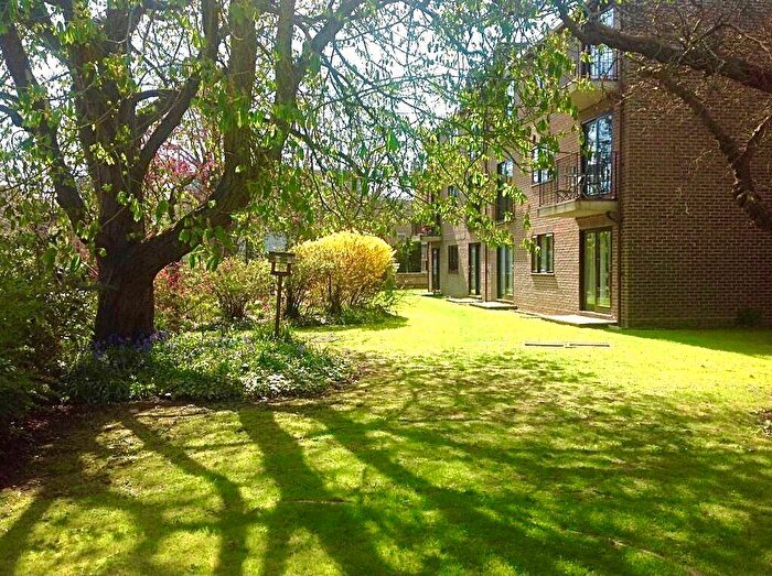 2 Bedroom Apartment To Rent In Dorchester Court, Ferry Pool Road, Summertown, Oxford, OX2