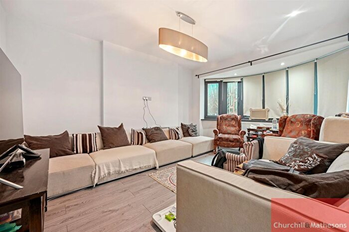 5 Bedroom Property To Rent In Western Avenue, London, W3