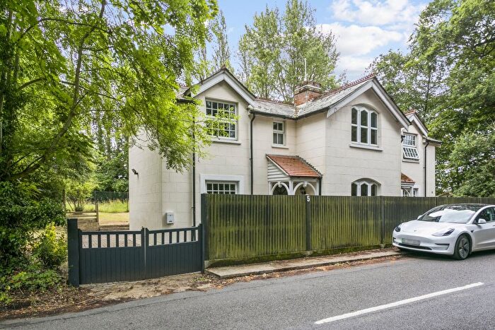 2 Bedroom Semi-Detached House To Rent In Hatchet Lane, Winkfield, Windsor, SL4