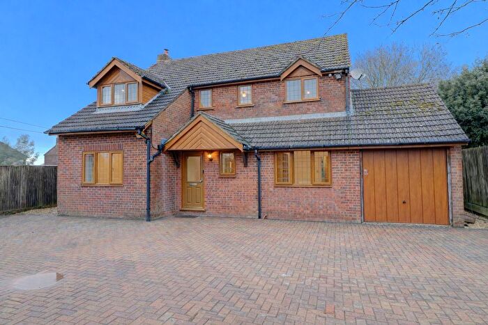4 Bedroom Detached House For Sale In Main Road, Lacey Green, Princes Risborough, Buckinghamshire, HP27