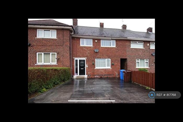 4 Bedroom Terraced House To Rent In Manor Park Rise, Sheffield, S2