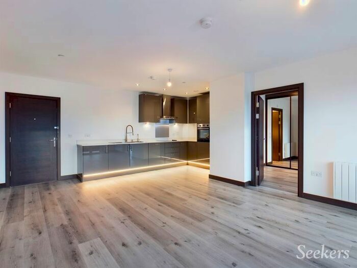 2 Bedroom Flat To Rent In Leander Heights, Mill Wood, Maidstone, ME14