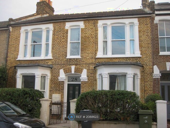 2 Bedroom Flat To Rent In Bicknell Road, London, SE5