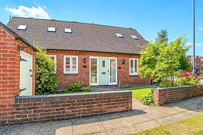 3 Bedroom Cottage For Sale In Foxes Walk, Allestree, Derby, DE22