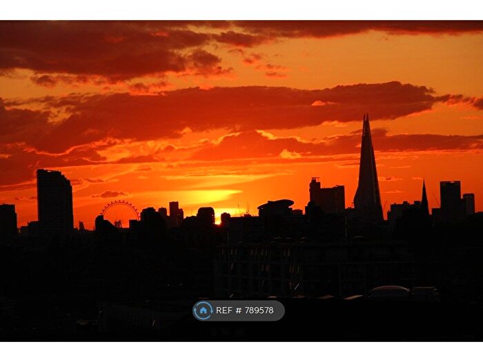 2 Bedroom Flat To Rent In Lambarde Square, London, SE10