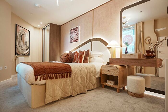 1 Bedroom Flat For Sale In High Street, Southall, UB1