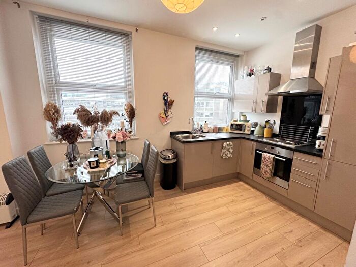 1 Bedroom Flat To Rent In High Street North, Poole, BH15