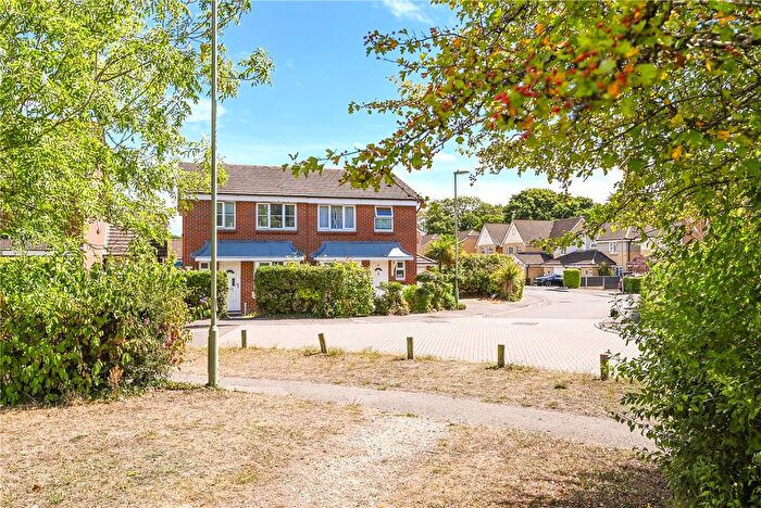 3 Bedroom Semi-detached House For Sale In Doe Copse Way, New Milton, Hampshire, BH25