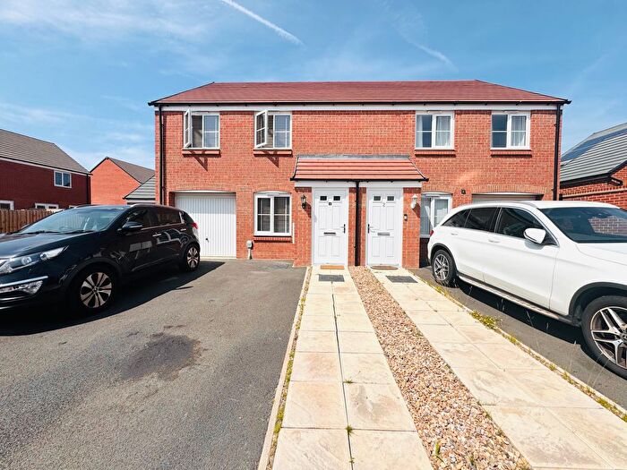 3 Bedroom Property To Rent In Buller Close, Kettering, NN15