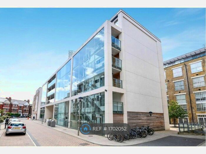 1 Bedroom Flat To Rent In Zachary House, London, SW9