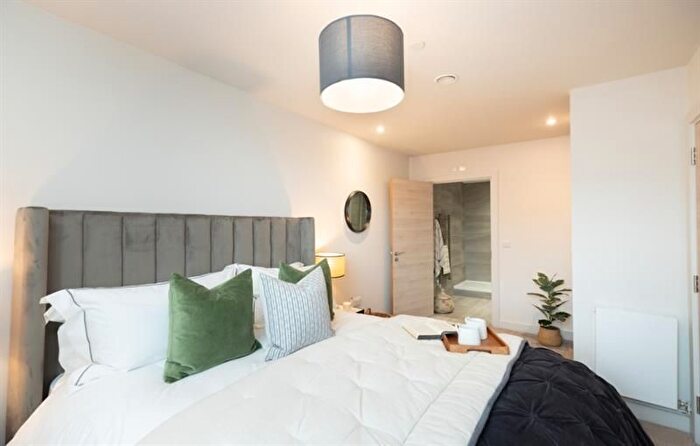1 Bedroom Flat To Rent In New York Square, Quarry Hill, Leeds, LS2
