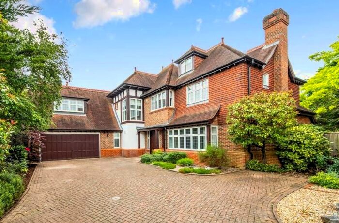 7 Bedroom Detached House To Rent In Bramble Close, Beckenham, BR3