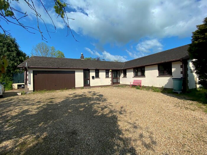 4 Bedroom Bungalow To Rent In Winkleigh, Devon, EX19