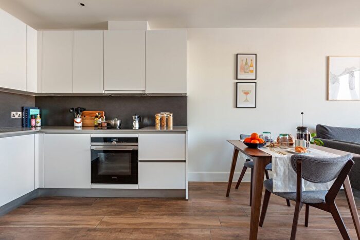 1 Bedroom Flat To Rent In Mallow Walk, Deptford, SE8