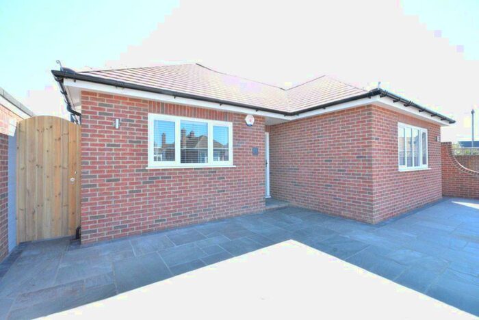 2 Bedroom Bungalow To Rent In Coxes Avenue, Ramsgate, CT12