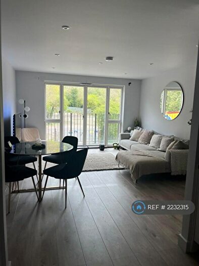 2 Bedroom Flat To Rent In Viceroy House, Kenley, CR8