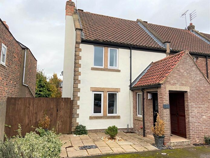 2 Bedroom End Of Terrace House To Rent In Williamson Drive, Ripon, HG4