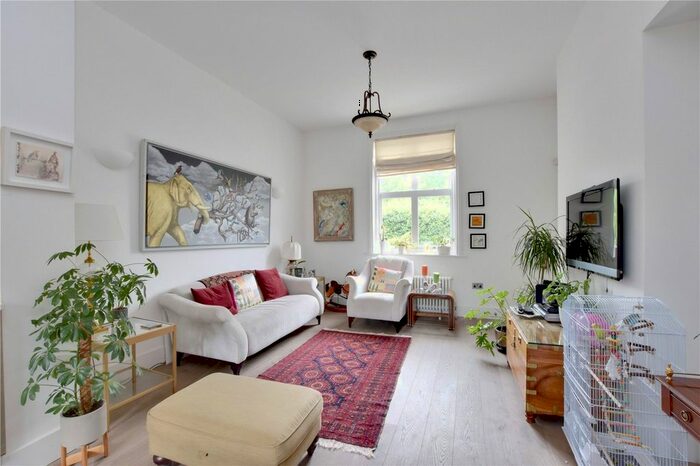 3 Bedroom Terraced House To Rent In Langhorne Street, London, SE18