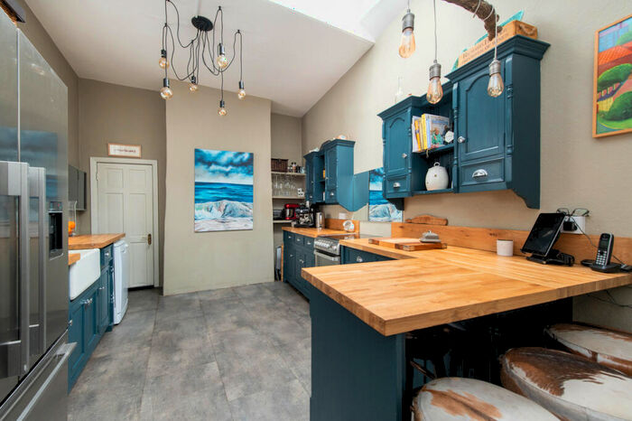 5 Bedroom Town House For Sale In Jury Street, Warwick, CV34