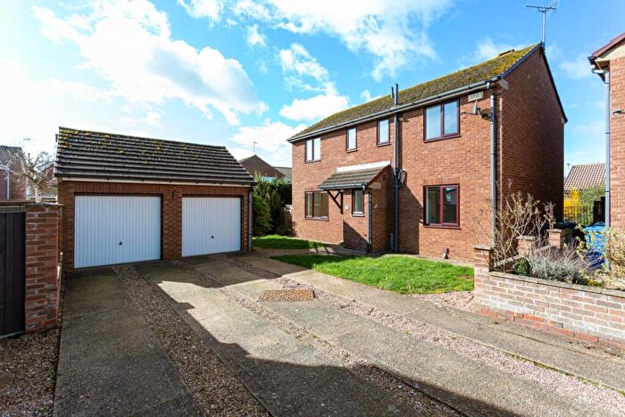 4 Bedroom Detached House For Sale In Hailgate Close, Howden, Goole, DN14