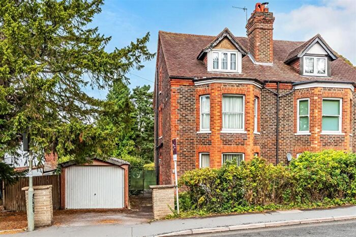 4 Bedroom Semi-Detached House For Sale In Snatts Hill, Oxted, RH8