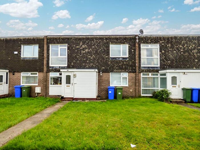 2 Bedroom Flat To Rent In Alexandra Way, Cramlington, Northumberland, NE23