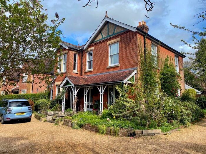 1 Bedroom Flat To Rent In Rareridge Lane, Bishops Waltham, Southampton, SO32