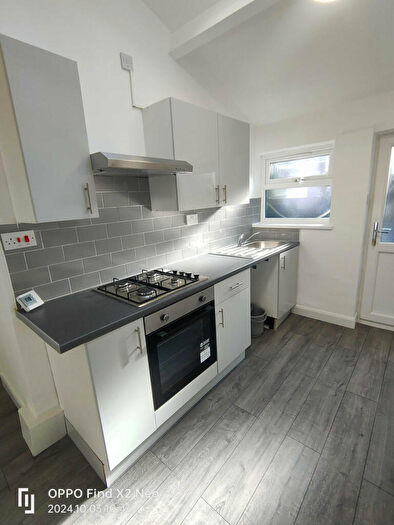 2 Bedroom Terraced House To Rent In Hearsall Lane, Earlsdon, Coventry, CV5