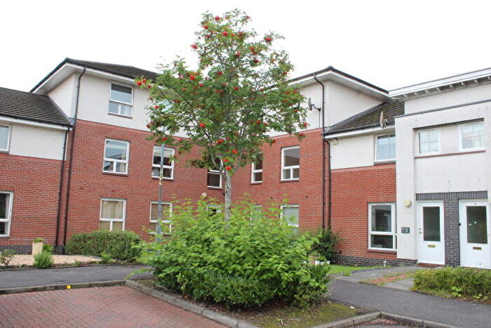 2 Bedroom Flat To Rent In Strathblane Gardens, Anniesland, G13