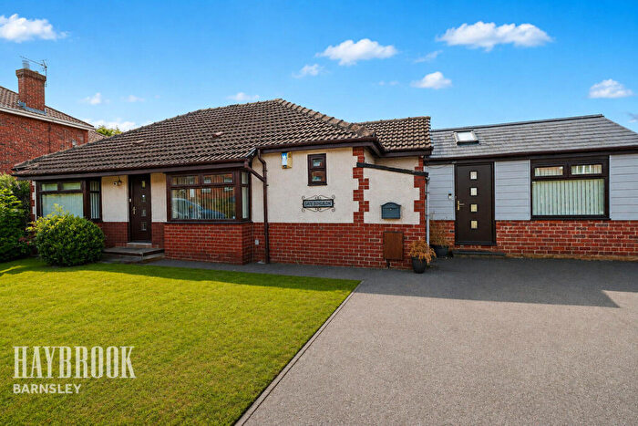 3 Bedroom Detached Bungalow For Sale In Barnsley Road, Dodworth, S75