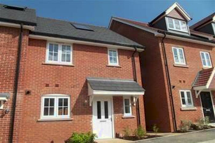 3 Bedroom House To Rent In South Tonbridge, TN9
